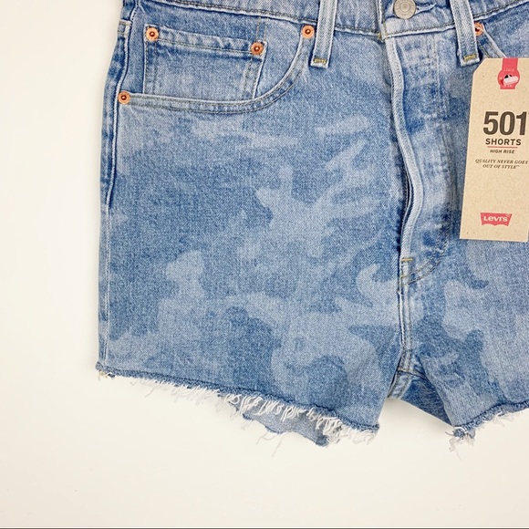 LEVI’S 501 High Rise Camo Denim Shorts NWT New - Picture 4 of 11
